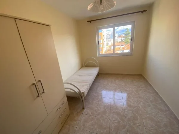 Tirane, jepet me qera apartament 2+1 Kati 5, 140.000 € (Mine Peza)