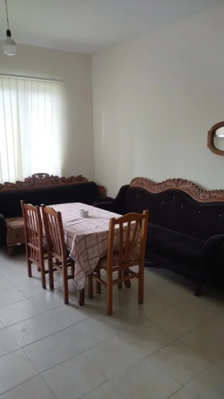 Durres, jepet me qera apartament 1+1 Kati 0, 250 € 