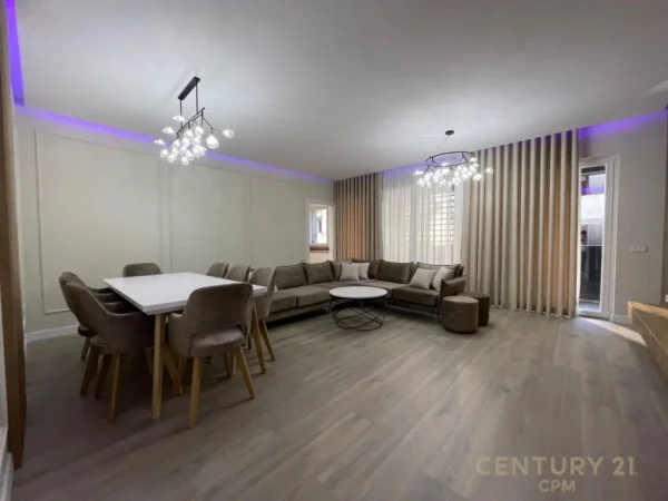 Tirane, jepet me qera apartament 2+1 Kati 1, 147 m² 1.400 € (Kafe flora)