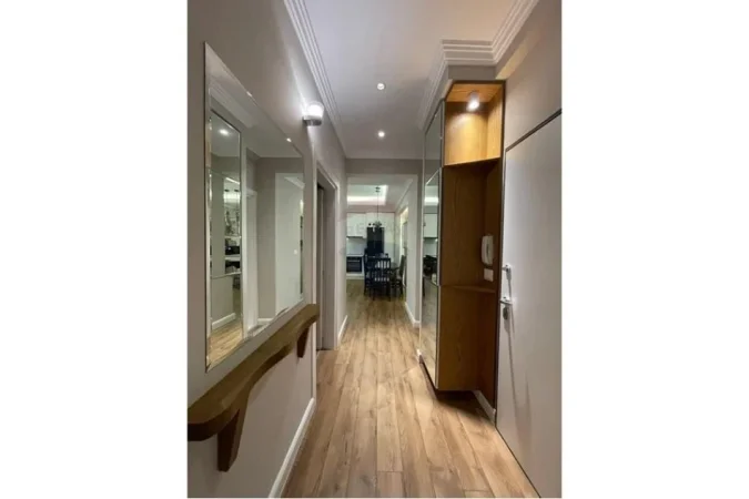 Tirane, jepet me qera apartament 2+1 Kati 2, 83 m² 700 € (Brryli - Rruga Bardhyl,)
