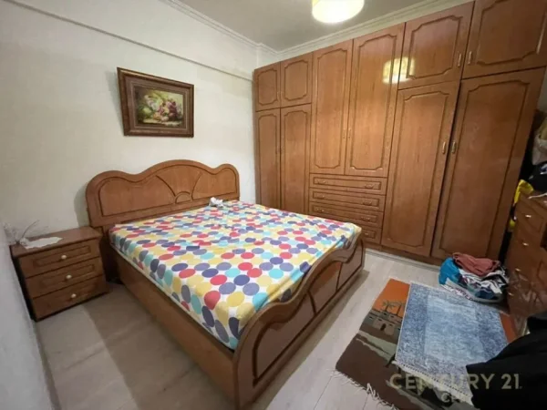 Tirane, shitet apartament 2+1 Kati 2, 136 m² 245.000 € (liqeni i tiranes)