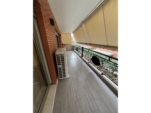 Tirane, jepet me qera apartament 2+1 Kati 2, 109 m² 1.000 € (rruga e kavajes)