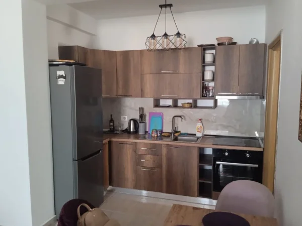 Durres, shitet apartament 1+1+Ballkon Kati 8, 62 m² 75.000 € (Shkembi Kavajes, Durres)