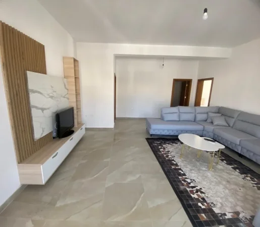 Tirane, jepet me qera apartament 3+1+Ballkon Kati 3, 160 m² 500 € (Astir)