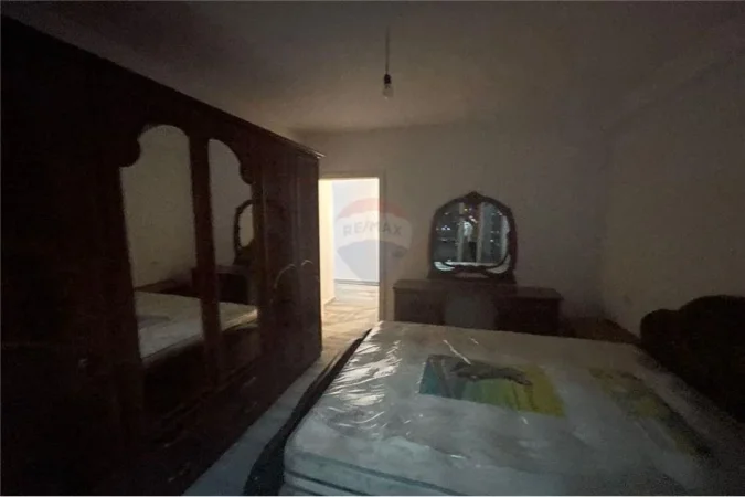 Tirane, jepet me qera apartament 2+1 , 86 m² 450 € (ASTIR)