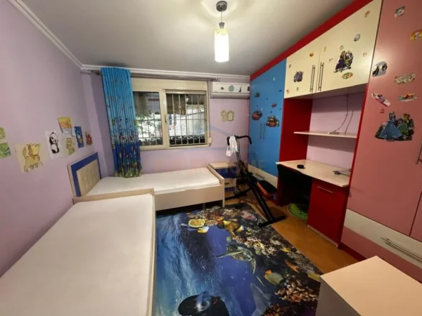 Tirane, shitet apartament 2+1 Kati 2, 85 m² 93.000 € (Fresk)