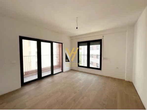 Tirane, shitet apartament 3+1+Ballkon Kati 5, 149 m² 305.000 € (KODRA E DIELLIT)