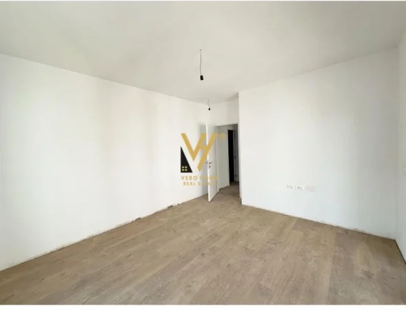 Tirane, shitet apartament 3+1+Ballkon Kati 5, 149 m² 305.000 € (KODRA E DIELLIT)