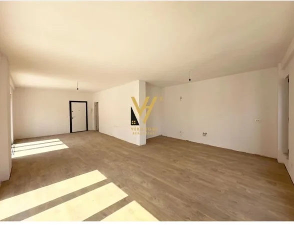 Tirane, shitet apartament 3+1+Ballkon Kati 5, 149 m² 305.000 € (KODRA E DIELLIT)