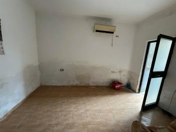 Durres, shitet shtepi 1 Katshe Kati 1, 150 m² 130.000 € (ISH RAJONI POLICISE DURRES)