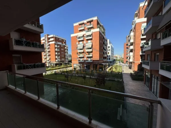 Tirane, jepet me qera zyre !! Mundesi zgjedhje ne kate!!, 122 m² 550 € (Sima Com)