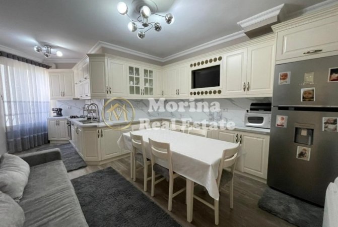 Tirane, jepet me qera apartament 3+1 Kati 2, 140 m² 600 € (Ish Vilat e Arabit/ Rruga e Dajtit)