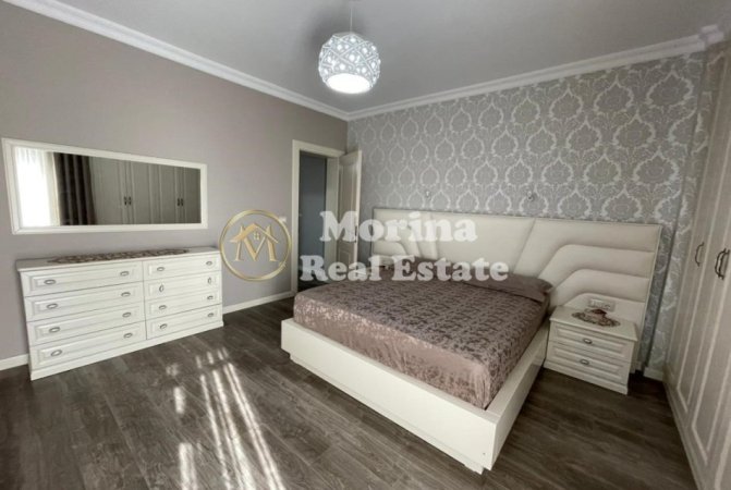 Tirane, jepet me qera apartament 3+1 Kati 2, 140 m² 600 € (Ish Vilat e Arabit/ Rruga e Dajtit)