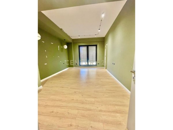 Tirane, jepet me qera Kati 1, 363 m² 2.300 € (STADIUMI DINAMO)