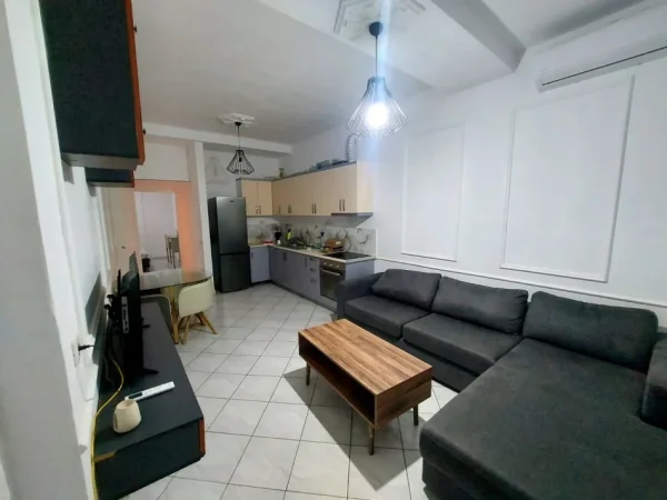 Tirane, shitet apartament 2+1+BLK Kati 1, 78 m² 150.000 Euro (Liqeni i Thate)