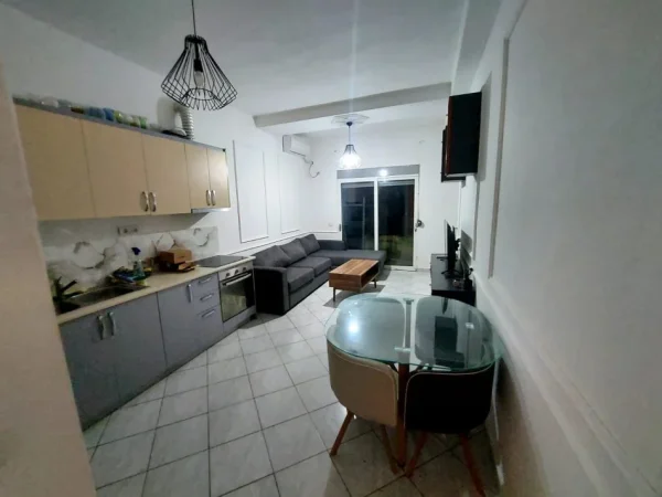 Tirane, shitet apartament 2+1+BLK Kati 1, 78 m² 150.000 Euro (Liqeni i Thate)