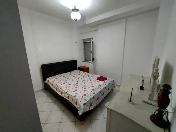 Tirane, shitet apartament 2+1+BLK Kati 1, 78 m² 150.000 Euro (Liqeni i Thate)