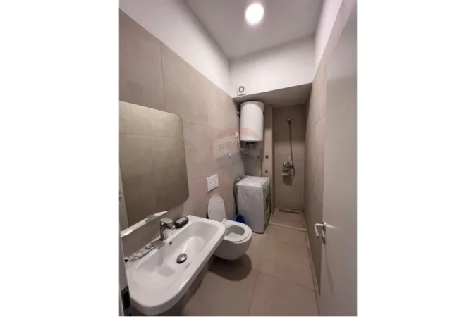 Tirane, shitet garsonier 1+1 Kati 0, 27 m² 47.000 € (Shitet Garsoniere, Ali Demi, Tiranë.)