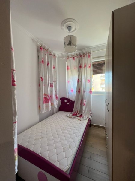 Tirane, jepet me qera apartament 2+1 Kati 6, 65 m² (Don Bosko)