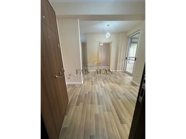 Tirane, shitet apartament 2+1 Kati 2, 85 m² 125.000 € (Astir)