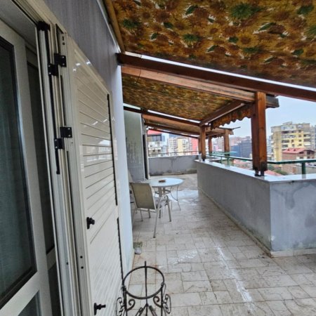 Tirane, jepet me qera 2+1+Aneks+Ballkon Kati 7, 120 m² 600 € 