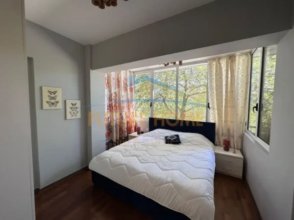 Tirane, shitet apartament 2+1+Ballkon Kati 1, 93 m² 185.000 € (Kopshti Zologjik)