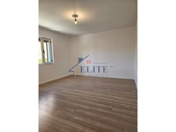 Tirane, shitet apartament 1+1 Kati 5, 70 m² 135.000 € (Xhamia e Tabakeve)