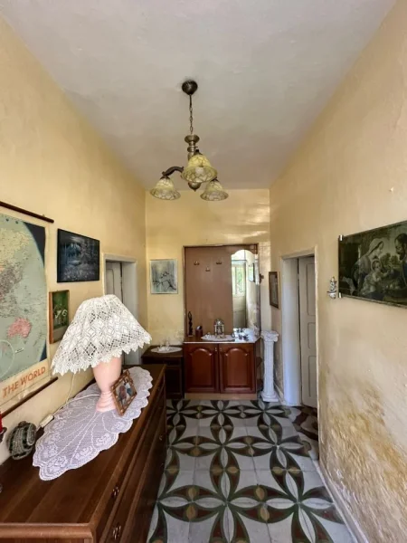 Durres, shitet shtepi 1+1+Aneks Kati 0, 156 m² 125.000 € (Rruga Mujo Ulqinaku)