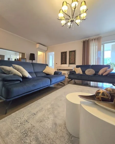 Tirane, shitet apartament 2+1 , 136 m² (Rruga Budi)