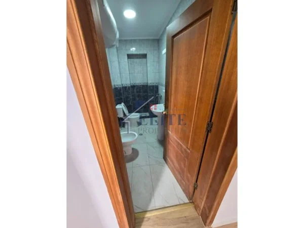 Tirane, shitet apartament 2+1 Kati 1, 81 m² 138.000 € (Ali Demi)