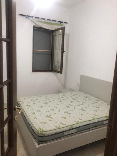 Tirane, jepet me qera apartament 1+1 Kati 1, 70 m² 350 € (KOPSHTI BOTANIK)