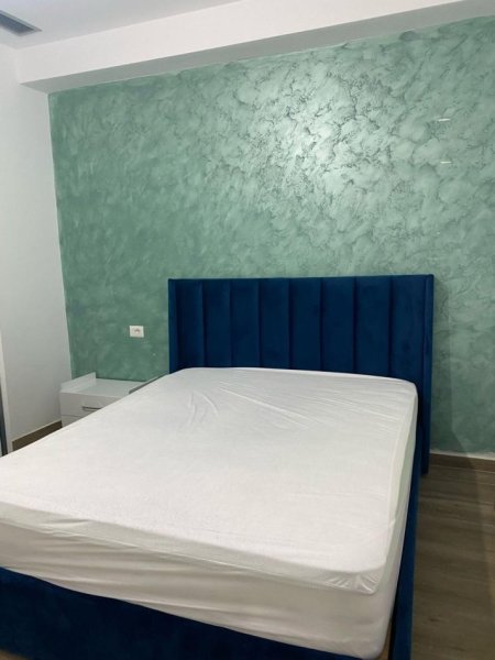 Tirane, Jepet me qera apartament 1+1+Ballkon Kati 1, 60 m² 40000 Leke (Rruga Fuat Toptani).