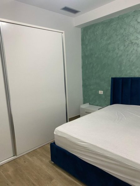 Tirane, Jepet me qera apartament 1+1+Ballkon Kati 1, 60 m² 40000 Leke (Rruga Fuat Toptani).