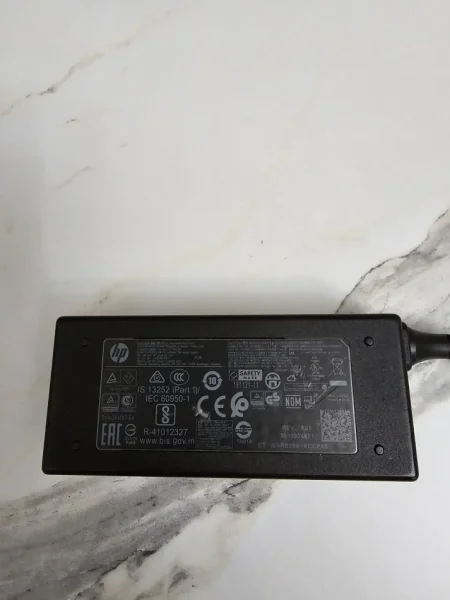 Tirane, Shes Karikues HP HSTNN-LA40 45W 19.5V 2.31A