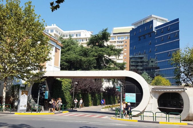 Tirane, shitet apartament 2+1+Ballkon Kati 7, 97 m² 195.000 € (ish hipoteka)