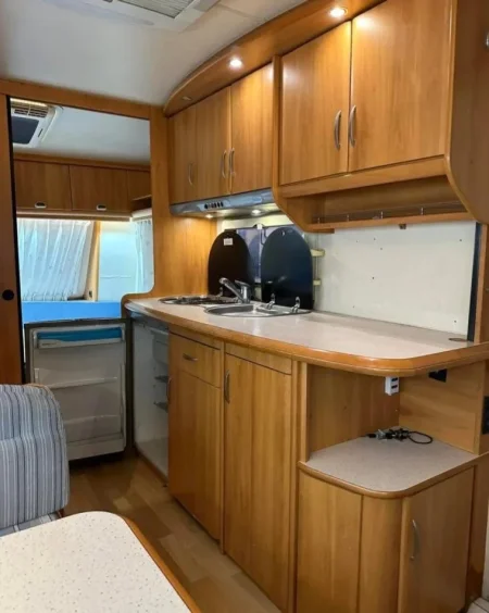 Tirane, Shitet kamping Hobby Excellent 400 Solar | Diellor, e bardhë manuale Kondicioner 8.000 €