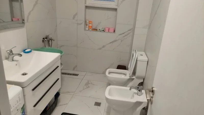 Tirane, jepet me qera apartament Kati 3, 120 m² 1.200 € (Myslym Shyri)