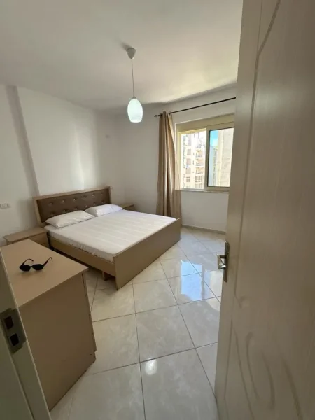 Durres, shitet apartament 2+1 Kati 4, 80 m² 150.000 € (RROTA KUQE PLAZH!)