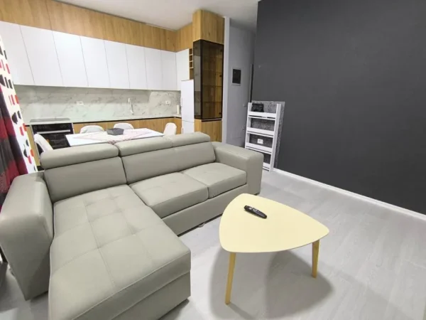 Tirane, jepet me qera apartament 1+1 Kati 3, 64 m² 600 € (Kompleksit Riverside Rezidence, Unaza e Re)