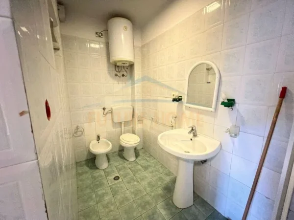 Durres, shitet apartament 1+1 Kati 5, 56 m² 59.000 € (drejtoria e policise)