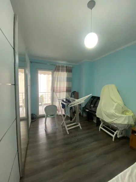 Durres, shitet apartament 3+1+2  164 m² 300.000 € (VOLLGA DURRES!)