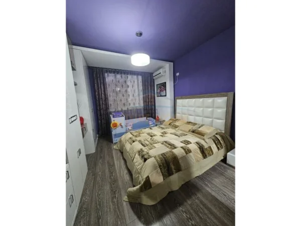 Tirane, shes apartament duplex Dublex Kati 3, 122 m² 200.000 € (Unaza e re)