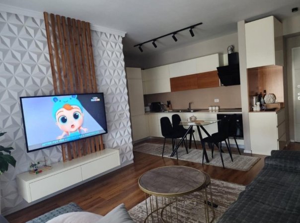 Tirane, jepet me qera apartament 2+1+Aneks+Ballkon Kati 2, 120 m² 800 € (Don Bosko)