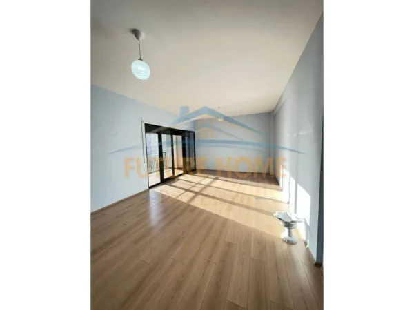 Tirane, shitet apartament 2+1+Ballkon Kati 3, 114 m² 170.000 € (Unaza e Re)