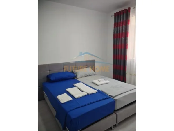 Tirane, jepet me qera apartament 1+1 Kati 3, 64 m² 600 € (Unaza e re)