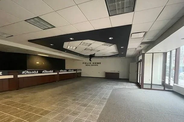 Tirane, shitet dyqan Kati 0, 100 m² 280.000 € (RRUGA BARDHYL)