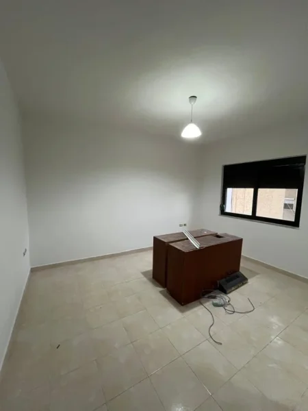 Tirane, shitet apartament 1+1 Kati 4, 56 m² 113.000 € (Bulevardi Zhan Dark)