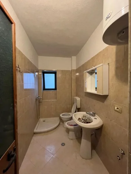 Tirane, shitet apartament 1+1 Kati 4, 56 m² 113.000 € (Bulevardi Zhan Dark)