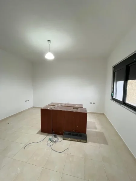 Tirane, shitet apartament 1+1 Kati 4, 56 m² 113.000 € (Bulevardi Zhan Dark)