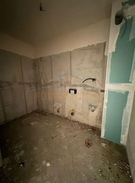 Tirane, shitet apartament 2+1 Kati 2, 108 m² 161.700 € (Bulevardi i Ri)